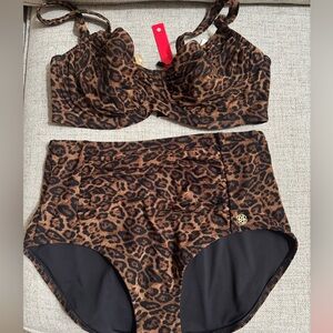Popilush 2-piece underwire swimsuit in Medium, as seen on TikTok. NWT